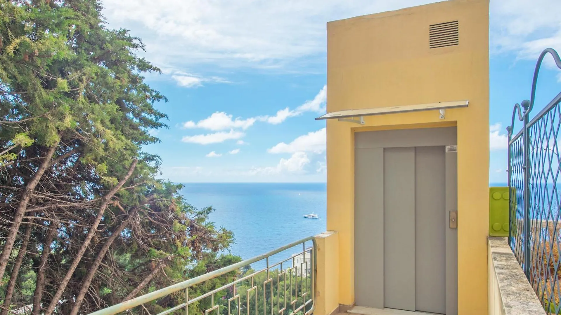 Somptueux 2 Pieces Vue Epoustouflante Mer -Parking Roquebrune-Cap-Martin